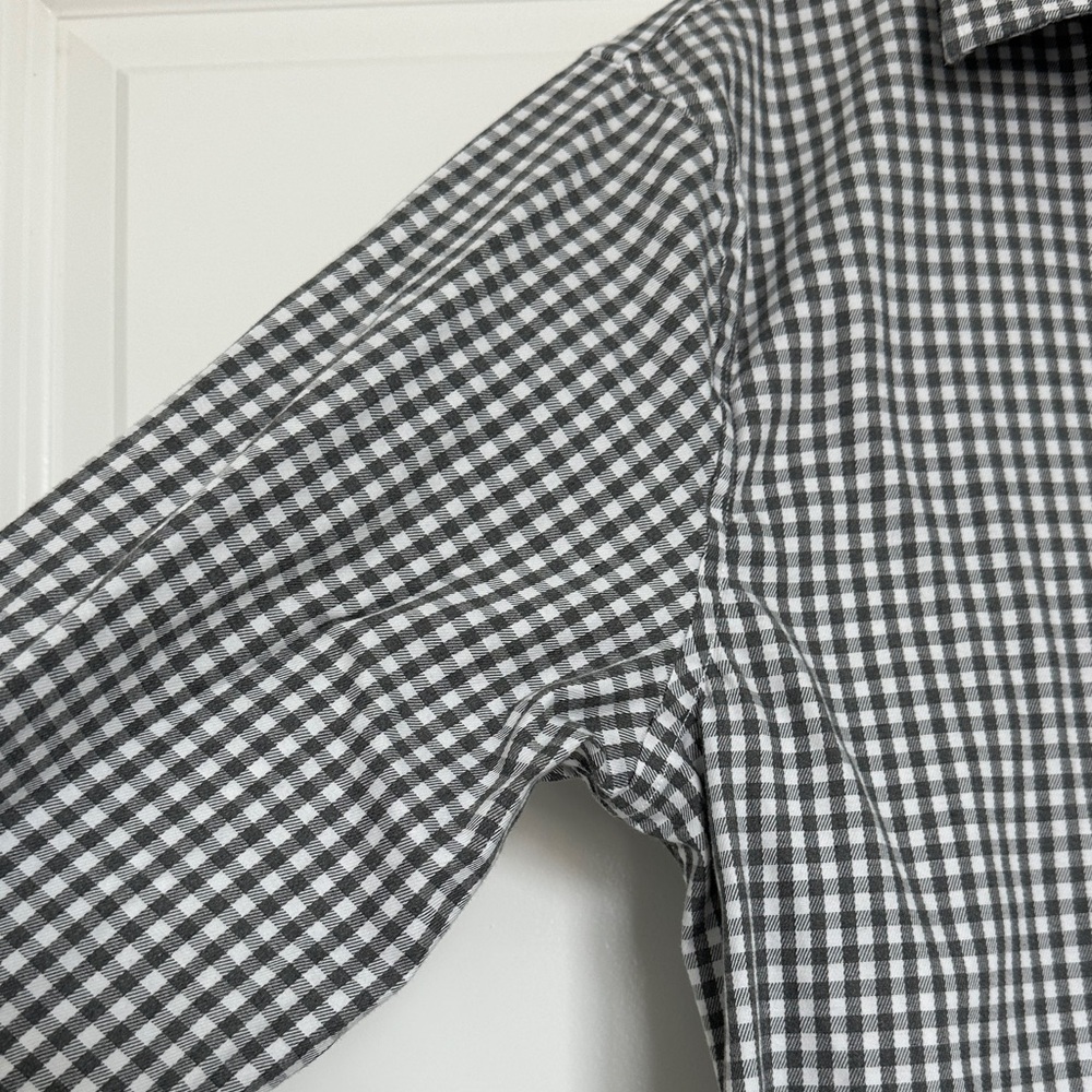 Banana Republic Black and White Gingham Shirt - Picture 4 of 5